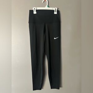 Nike Black and White Leggings with Moisture-Wicking Fabric